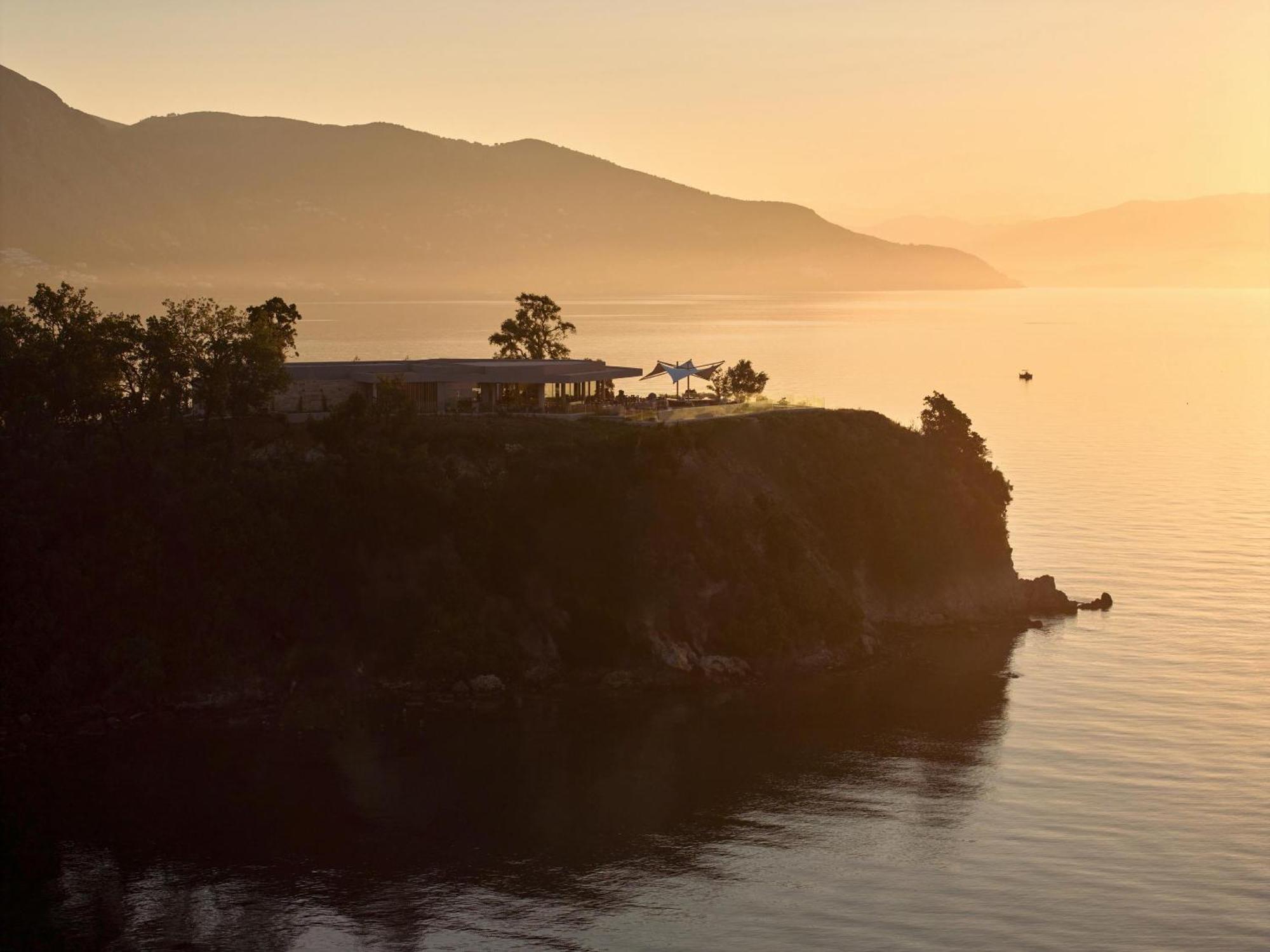 Ikos Odisia Hotel Corfu  Buitenkant foto