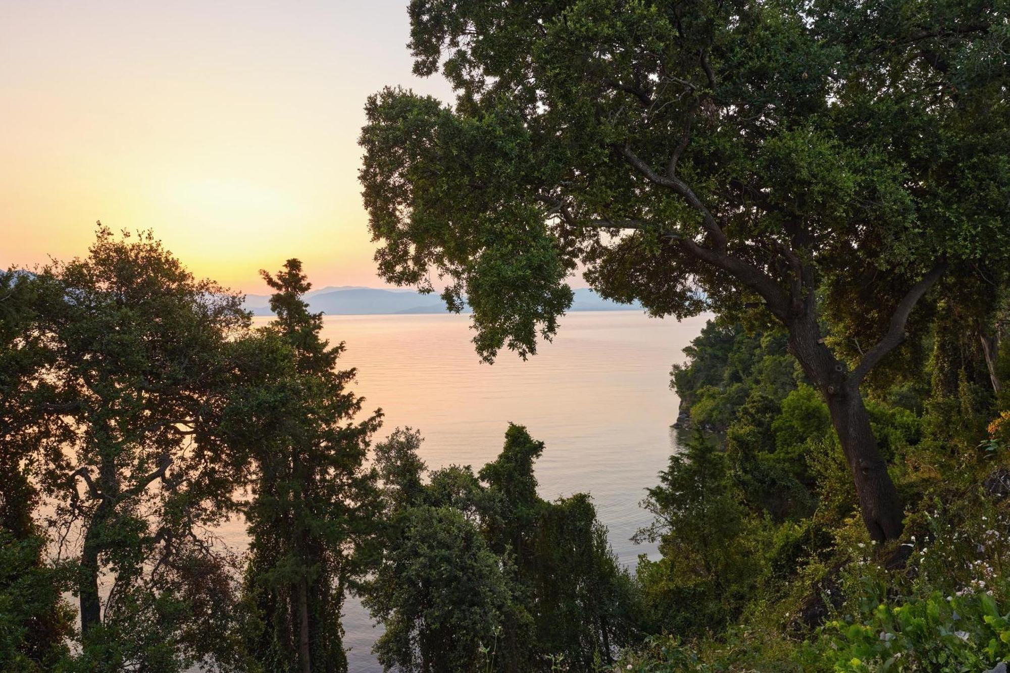 Ikos Odisia Hotel Corfu  Buitenkant foto